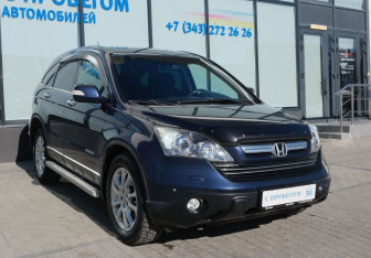 Подержанный автомобиль Honda CR-V 2008 года (7 фото)