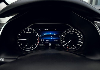 Подержанный автомобиль Nissan Murano Suv 2018 года (9 фото)