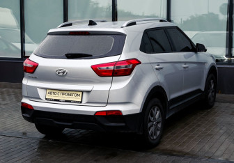 Подержанный автомобиль Hyundai Creta 2020 года (18 фото)