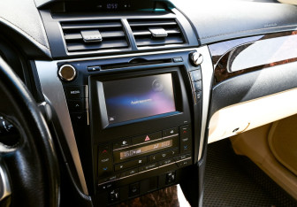 Подержанный автомобиль Toyota Camry Sedan 2015 года (11 фото)
