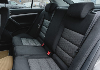 Подержанный автомобиль Skoda Octavia Liftback 2013 года (16 фото)