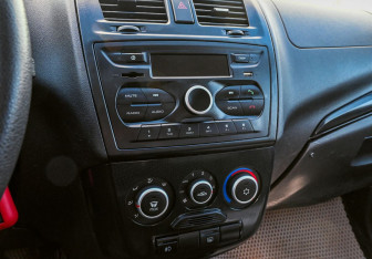 Подержанный автомобиль LADA (ВАЗ) Kalina Wagon 2016 года (13 фото)