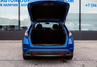 Подержанный автомобиль Honda Civic Hatchback 2007 года (22 фото)