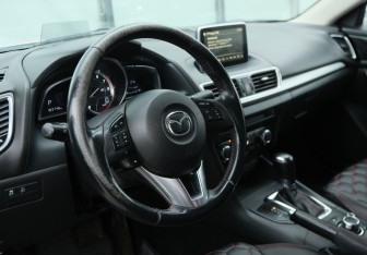 Подержанный автомобиль Mazda 3 Sedan 2014 года (9 фото)