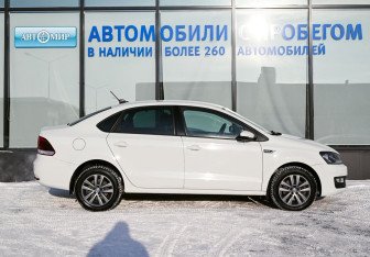 Подержанный автомобиль Volkswagen Polo Sedan 2019 года (6 фото)