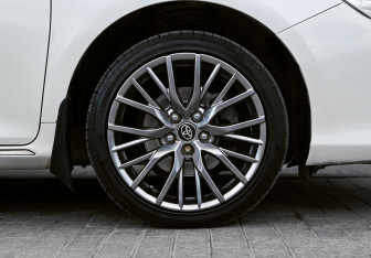 Подержанный автомобиль Toyota Camry Sedan 2011 года (23 фото)