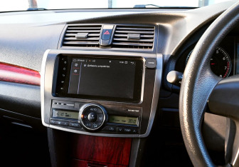 Подержанный автомобиль Toyota Allion 2010 года (13 фото)