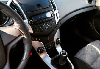 Подержанный автомобиль Chevrolet Cruze Wagon 2014 года (9 фото)