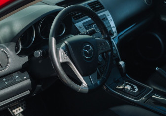 Подержанный автомобиль Mazda 6 Sedan 2008 года (9 фото)