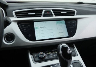 Подержанный автомобиль Geely Atlas 2021 года (12 фото)