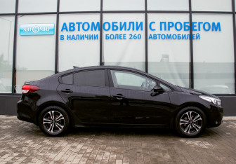 Подержанный автомобиль Kia Cerato Sedan 2018 года (6 фото)