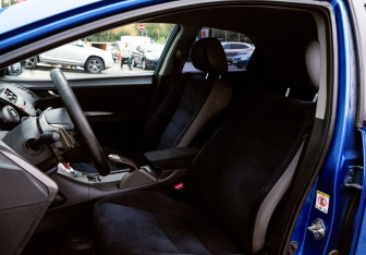 Подержанный автомобиль Honda Civic Hatchback 2007 года (18 фото)