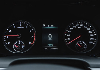 Подержанный автомобиль Kia K5 2021 года (16 фото)