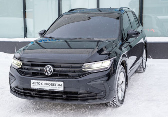 Подержанный автомобиль Volkswagen Tiguan 2021 года (2 фото)