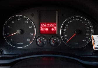 Подержанный автомобиль Volkswagen Jetta Sedan 2007 года (18 фото)