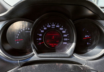 Подержанный автомобиль Kia Ceed Hatchback 2012 года (10 фото)