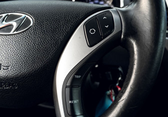 Подержанный автомобиль Hyundai i30 Hatchback 2012 года (12 фото)