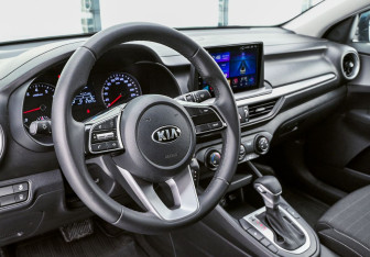 Подержанный автомобиль Kia Cerato Sedan 2021 года (10 фото)