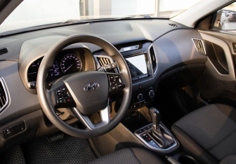 Подержанный автомобиль Hyundai Creta 2017 года (15 фото)