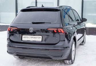 Подержанный автомобиль Volkswagen Tiguan 2021 года (6 фото)