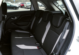 Подержанный автомобиль LADA (ВАЗ) XRAY 2017 года (17 фото)