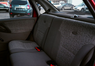 Подержанный автомобиль LADA (ВАЗ) Kalina Sedan 2007 года (17 фото)