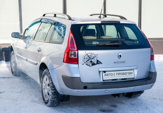 Подержанный автомобиль Renault Megane Wagon 2008 года (3 фото)