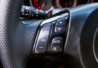 Подержанный автомобиль Mazda 3 Hatchback 2007 года (13 фото)