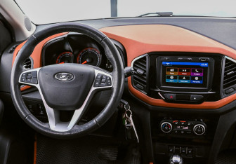 Подержанный автомобиль LADA (ВАЗ) XRAY 2019 года (11 фото)