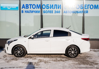 Подержанный автомобиль Kia Rio Sedan 2020 года (2 фото)