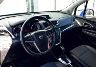 Подержанный автомобиль Opel Mokka 2013 года (14 фото)