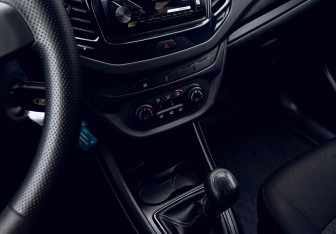 Подержанный автомобиль LADA (ВАЗ) Vesta Sedan 2018 года (9 фото)
