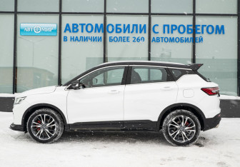 Подержанный автомобиль Geely Coolray 2020 года (2 фото)