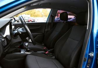 Подержанный автомобиль Kia Rio Sedan 2020 года (16 фото)