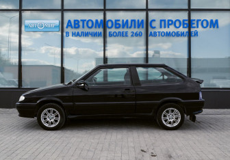 Подержанный автомобиль LADA (ВАЗ) 2113 2013 года (2 фото)