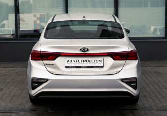 Подержанный автомобиль Kia Cerato Sedan 2019 года (4 фото)