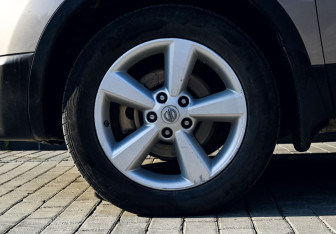 Подержанный автомобиль Nissan Qashqai 2011 года (21 фото)