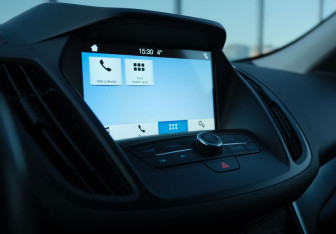 Подержанный автомобиль Ford Kuga 2017 года (13 фото)