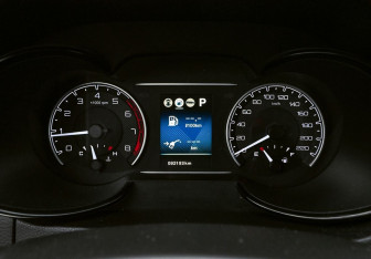 Подержанный автомобиль DongFeng AX7 2018 года (18 фото)