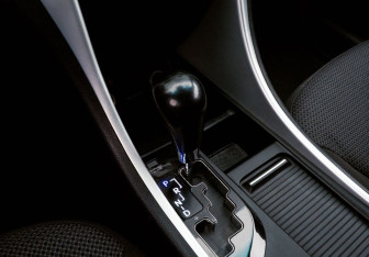 Подержанный автомобиль Hyundai Sonata 2011 года (10 фото)