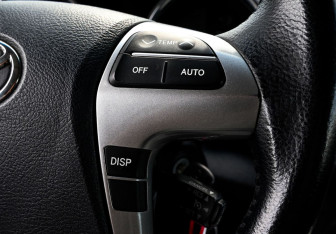 Подержанный автомобиль Toyota Highlander 2012 года (13 фото)