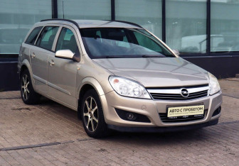 Подержанный автомобиль Opel Astra Wagon 2008 года (7 фото)
