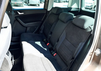 Подержанный автомобиль Skoda Yeti 2010 года (17 фото)