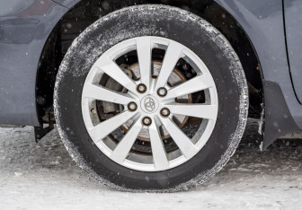 Подержанный автомобиль Toyota Corolla Sedan 2012 года (19 фото)