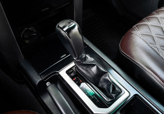 Подержанный автомобиль Toyota Land Cruiser Prado 2012 года (11 фото)