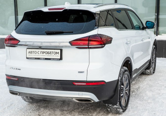 Подержанный автомобиль Geely Atlas Pro 2023 года (5 фото)