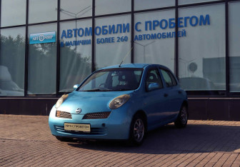 Подержанный автомобиль Nissan March Hatchback 2002 года (1 фото)