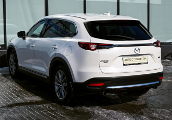 Подержанный автомобиль Mazda CX-9 2018 года (3 фото)
