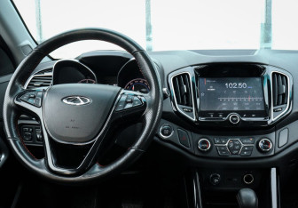 Подержанный автомобиль Chery Tiggo 5 2018 года (10 фото)