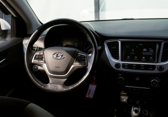 Подержанный автомобиль Hyundai Solaris Sedan 2019 года (19 фото)